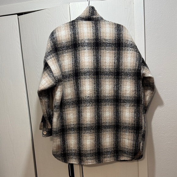 Altar’d State Plaid Button-Up Shacket - Picture 4 of 4
